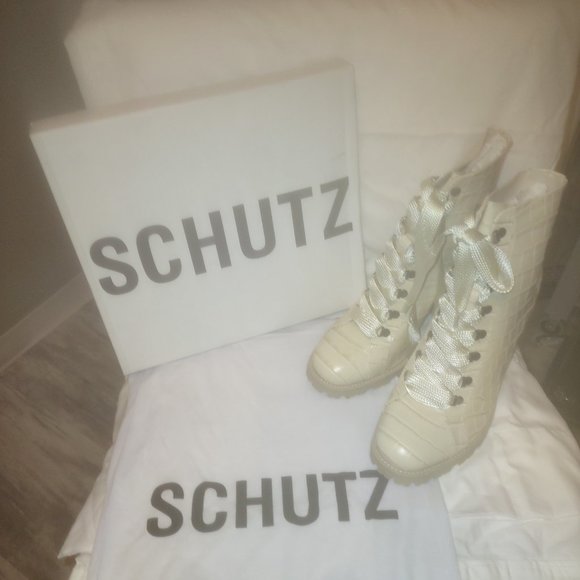 Schutz Boots - Zhara Bootie – Eggshell size 10.5 NWB - Picture 9 of 10